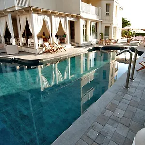 4* Szálloda Le Rose