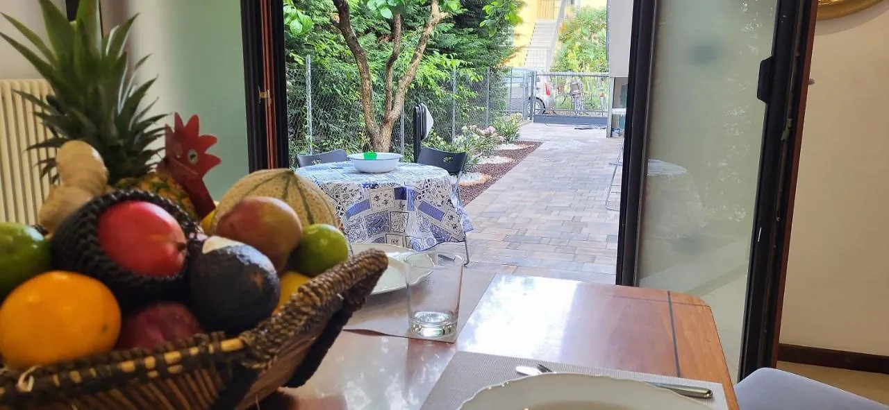 La Casina Di Frank contacts
