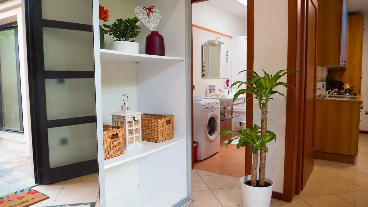 La Casina Di Frank Apartment Rimini 0*,  Italy